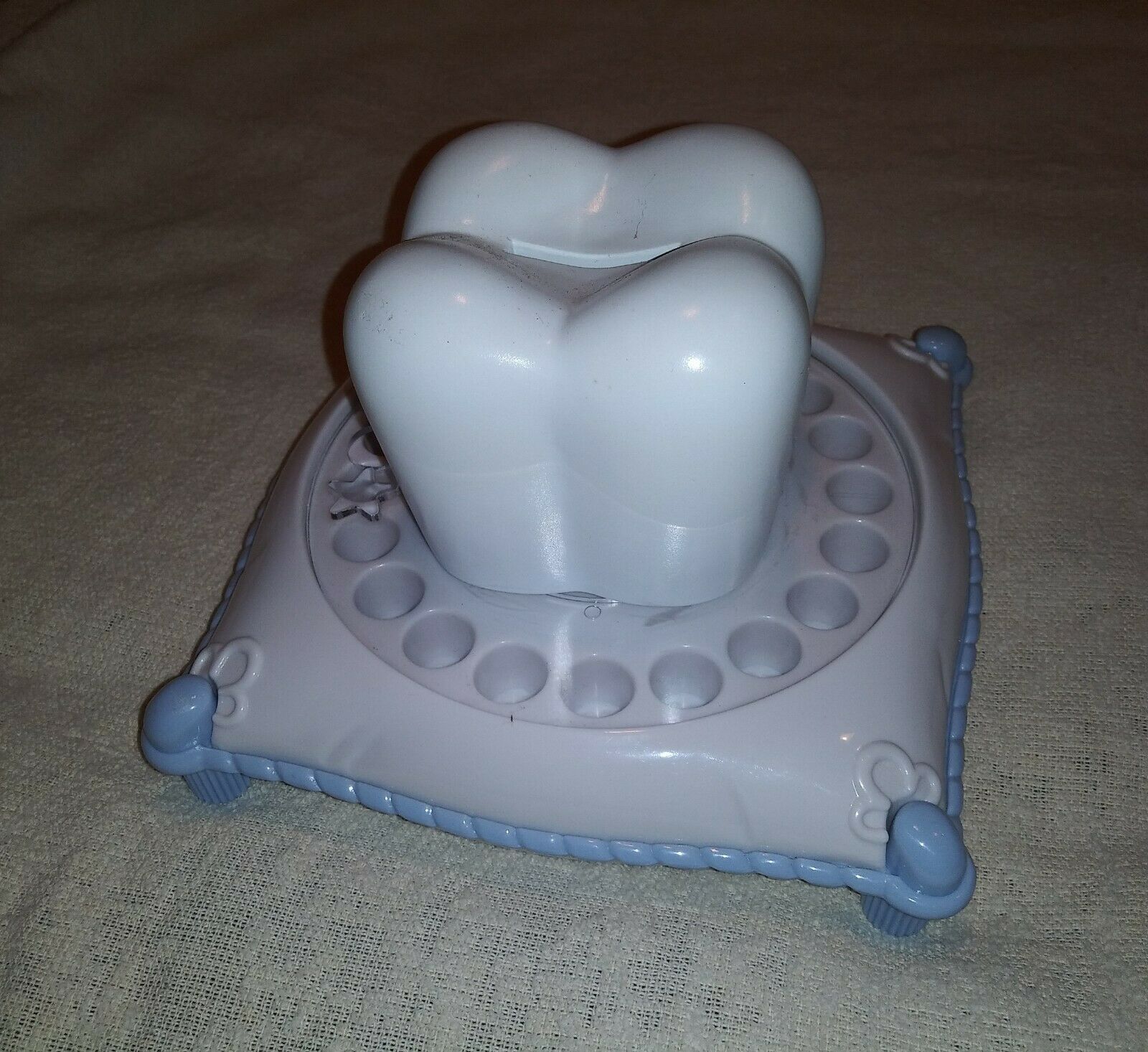 Vintage 1990 The Toothfairy's Baby Tooth Bank By The Perfect Present White Grey