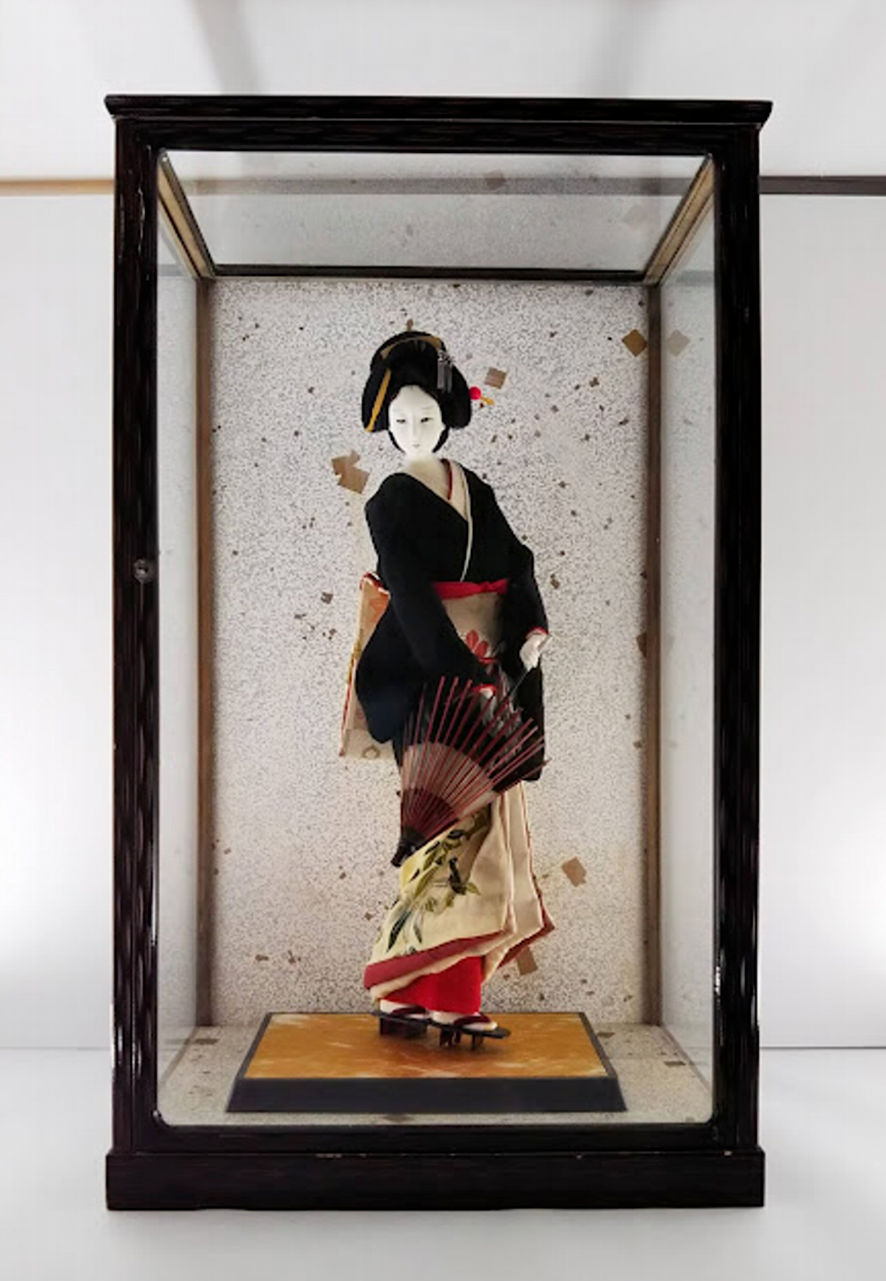 Antique Japanese Geisha Doll In Kimono 17" 43cm Holding Umbrella In Glass Case