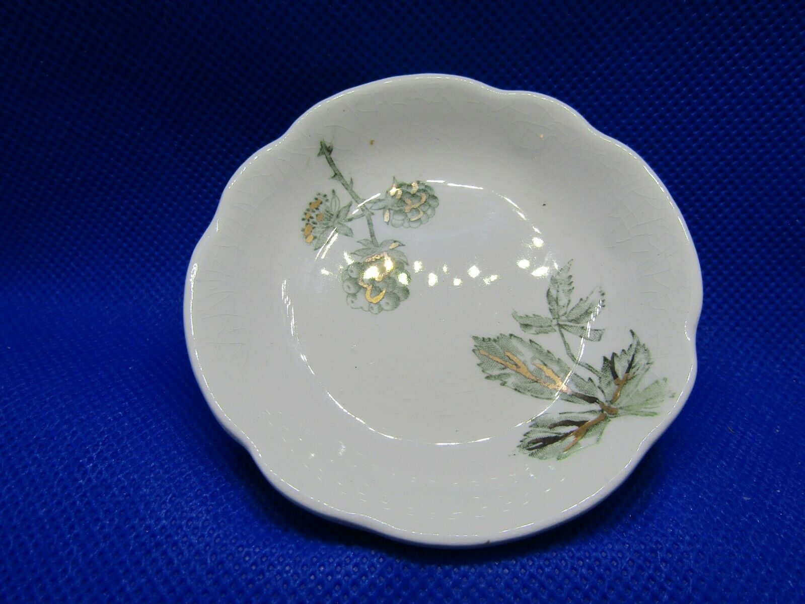 Vintage Semi Porcelain Butter Pat Plate - Wh Grindly ~3.0" Dia Green Raspberry